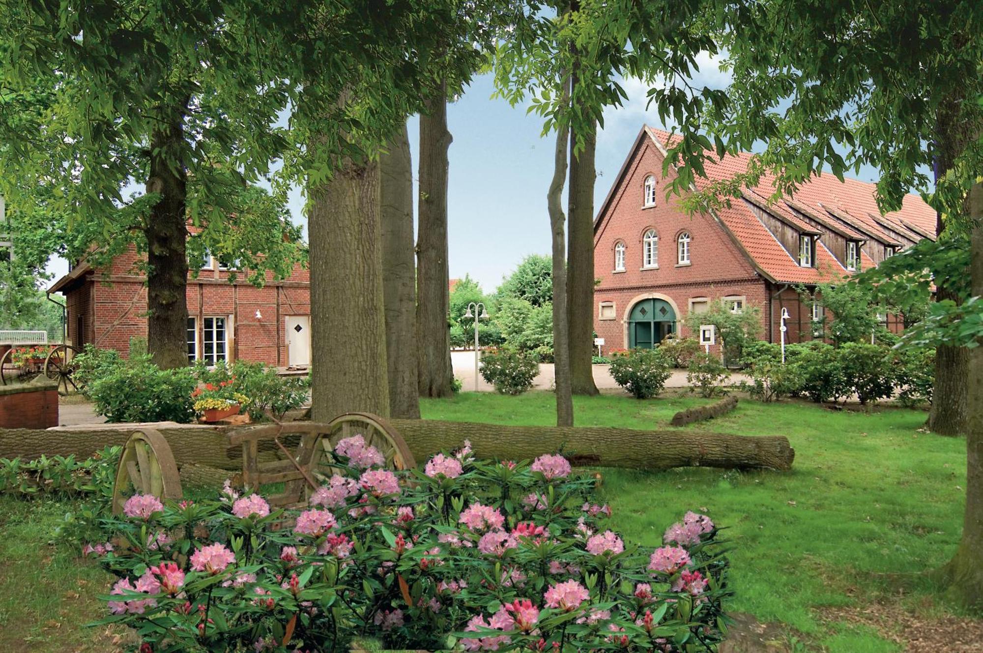 Hotel Eichenhof Гревен Экстерьер фото